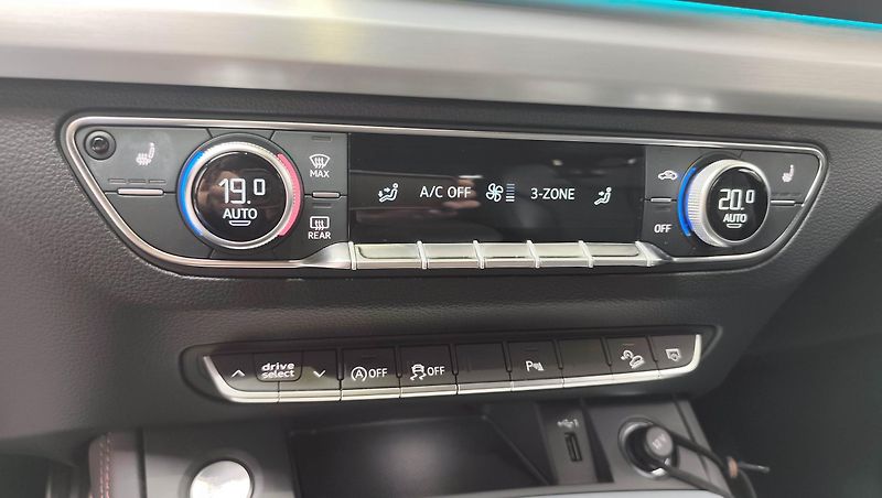 Audi Q5 (2023) Sportback S-line, B&O, Quattro - fotka 71 z 95
