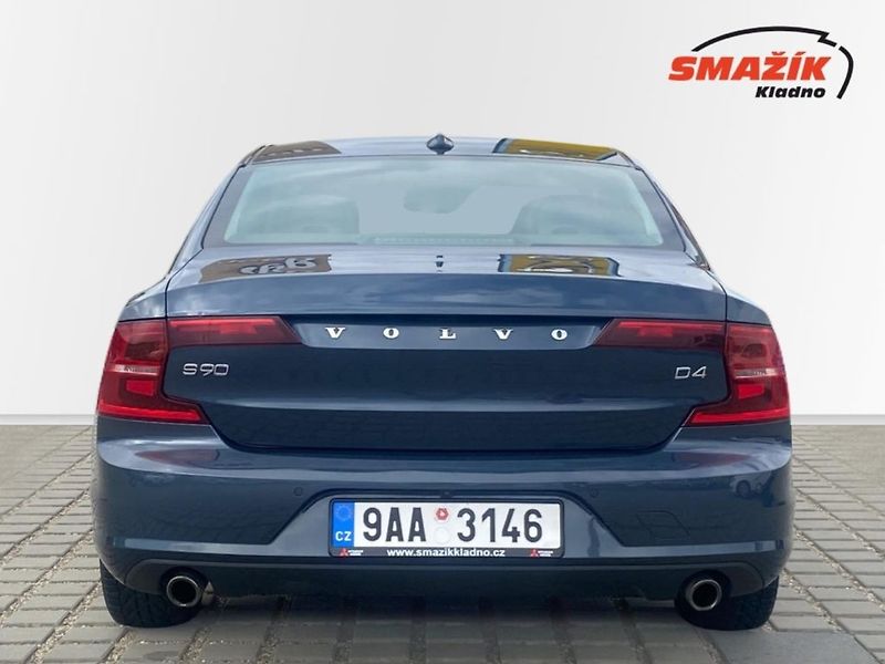 Volvo S90 (2018) 2,0 D4 Inscription-aut.(140kW) - fotka 6 z 27