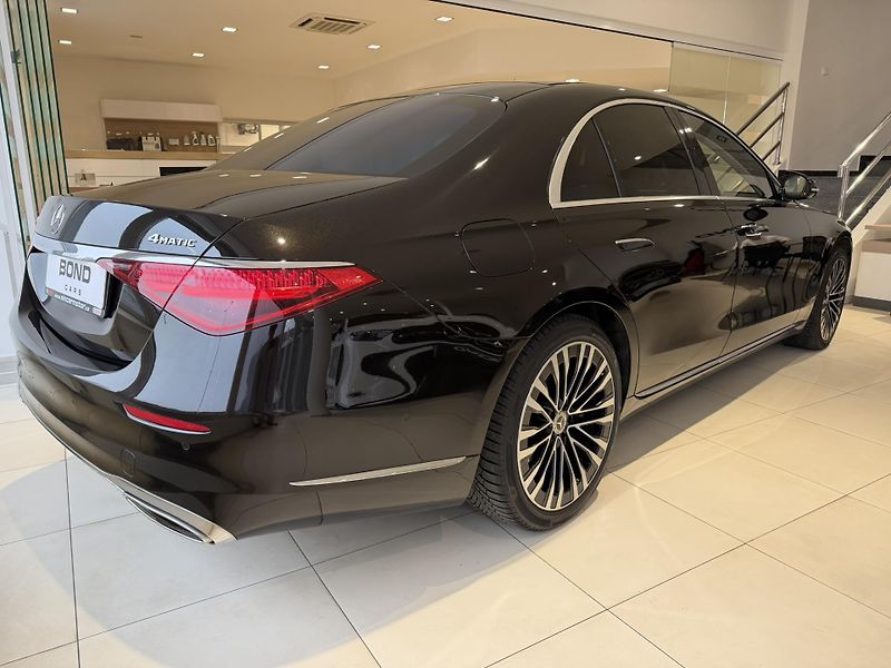 Mercedes-Benz Třídy S (2022) S 580 4M L/PANO/BURM/SOFT/DIGI - fotka 3 z 22