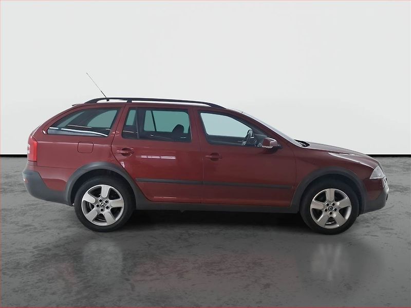 Škoda Octavia (2009) Scout 2.0 TDI, 4X4 - fotka 6 z 16