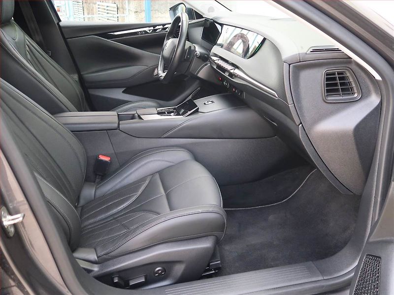 DS Automobiles DS4 (2022) 1.5 BlueHDi, Automat, Kůže - fotka 9 z 22