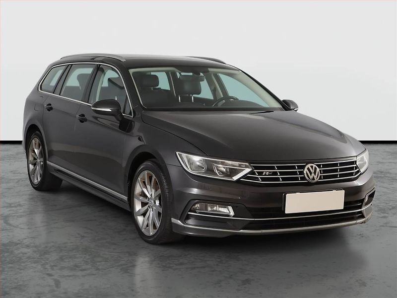 Volkswagen Passat (2018) Highline 2.0 TDI, Automat - fotografie inzerátu