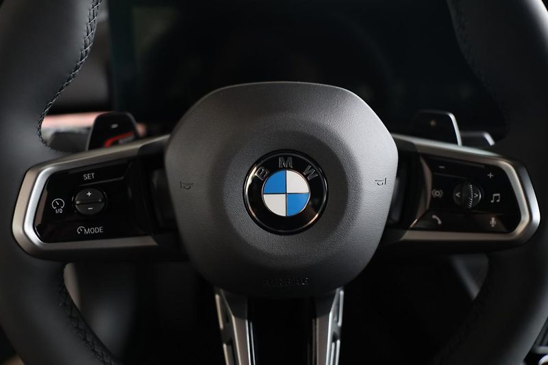 BMW Řada 5 520d xDrive - fotka 11 z 18