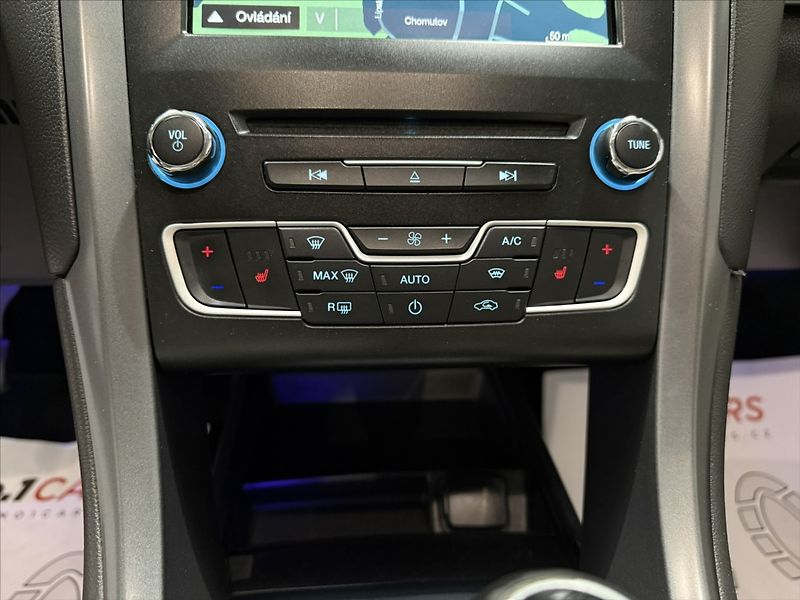 Ford Mondeo 1,5   ECOBOOST TITANIUM TOP - fotka 18 z 44