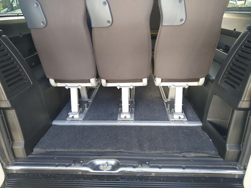 Fiat Ducato 2,3 150ps 9 míst - fotka 9 z 12