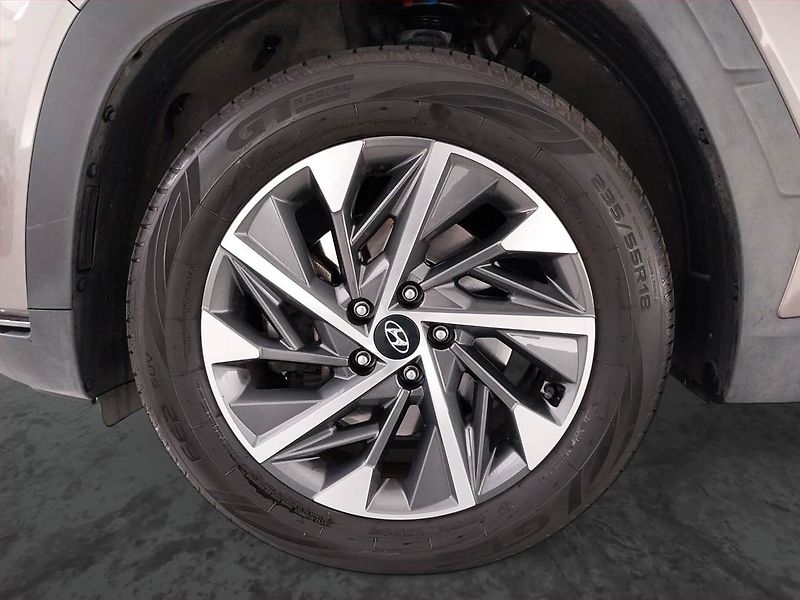 Hyundai Tucson (2021) 1.6 T-GDI - fotka 15 z 20