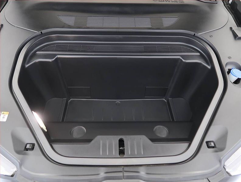 Ford Mustang Mach-E (2022) Extended Range RWD, SoH 93% - fotka 16 z 31