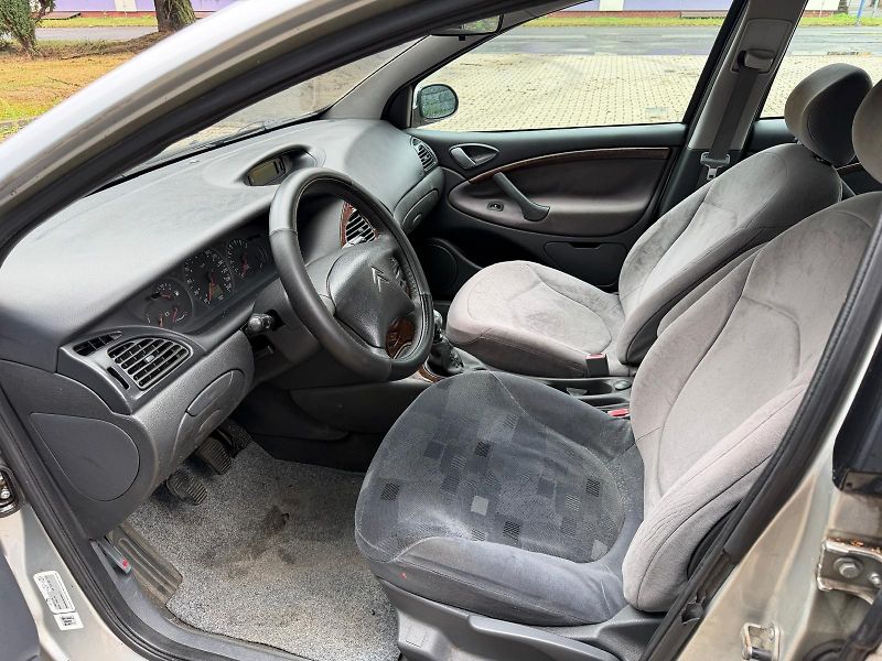 Citroën C5 2,0 HDi  - fotka 10 z 21