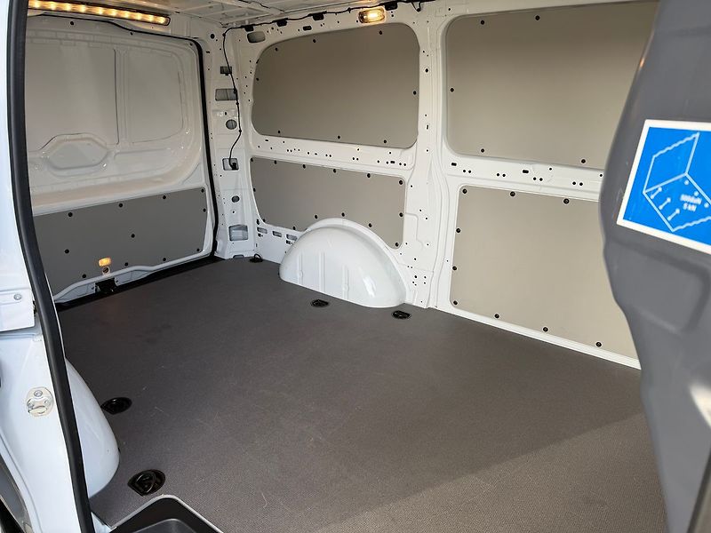 Mercedes-Benz Vito 114 CDI Long DPH - fotka 16 z 19