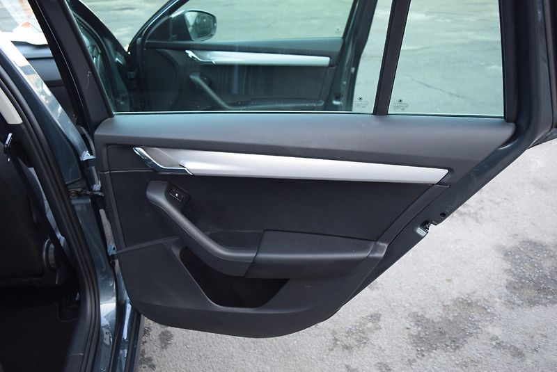 Škoda Octavia (2016) 1.4TSI 110kw AMBITION NAVI APP - fotka 43 z 46