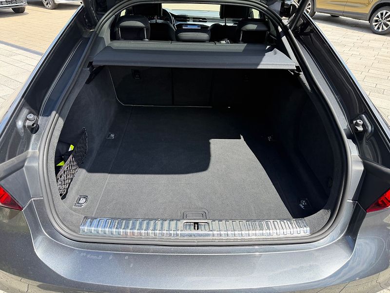 Audi A7 S-line  45TFSI 195kW - fotka 25 z 30