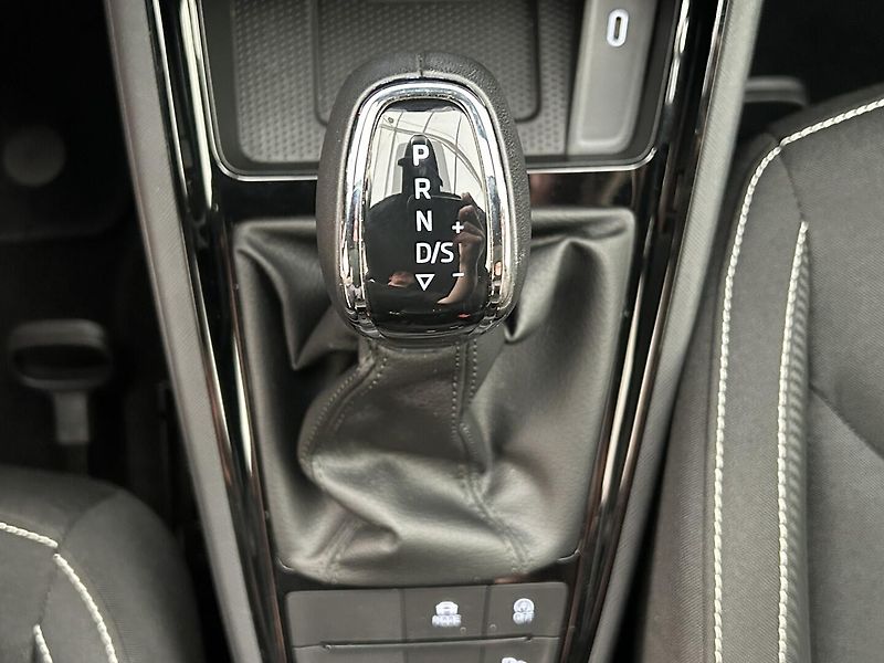 Škoda Scala 1.5 TSI Monte Carlo - fotka 17 z 26
