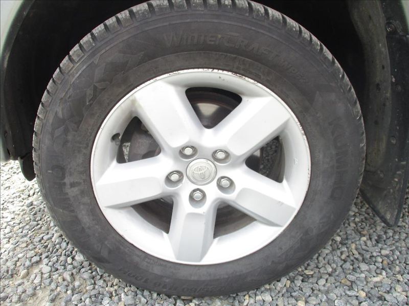 Toyota RAV4 2,0 D4D, 4x4,digiklima,tažné, - fotka 29 z 33