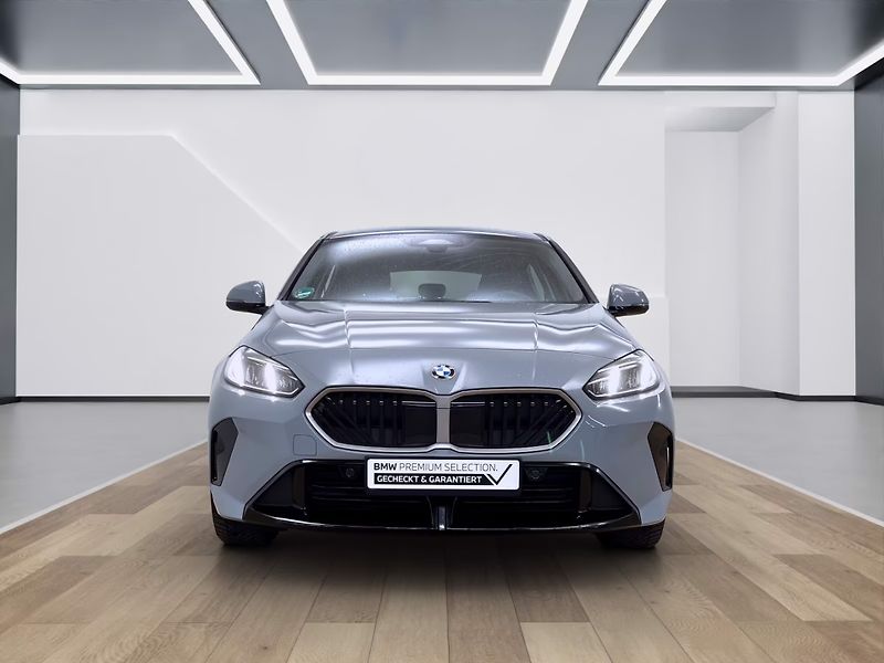 BMW Řada 1 120 M-Sport design Kam DrivAs - fotka 2 z 15