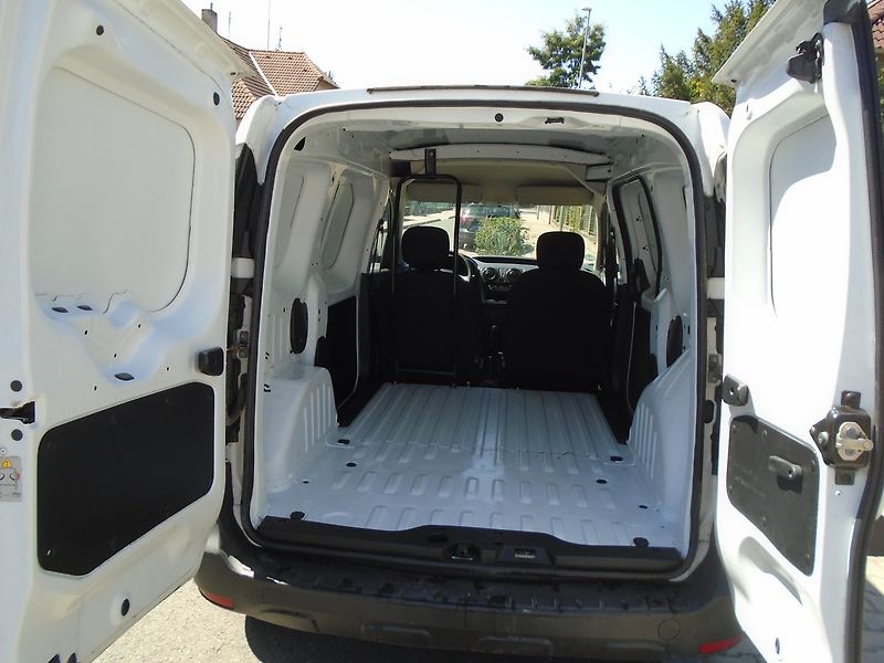 Dacia Dokker (2018) 1.6 i - fotka 9 z 20