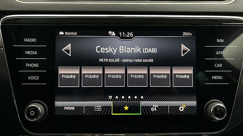 Škoda Superb 2.0 TDI DSG 4x4 Scout Combi - fotka 10 z 29