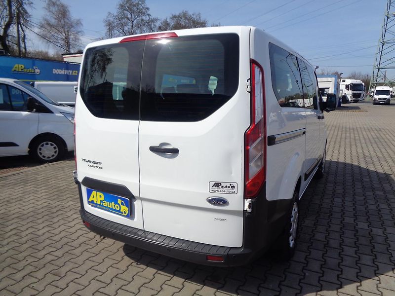 Ford Transit Custom 2,0 TDCI  L1H1 8MÍST BUS KLIMA - fotka 13 z 41