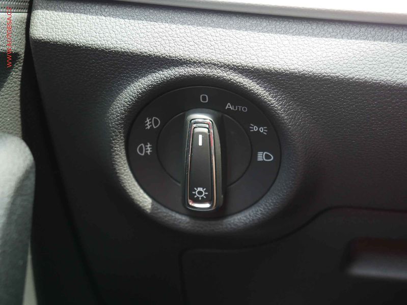 Škoda Scala (2020) 1.5TSi, 2.maj,ČR, Style, LED - fotka 20 z 21