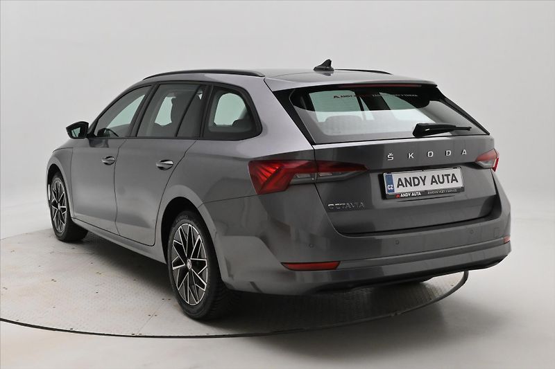 Škoda Octavia 2,0 TDI 110kW DSG NAVIGACE Zár - fotka 7 z 30