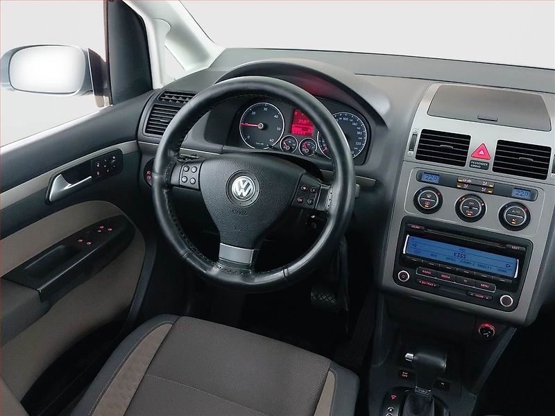 Volkswagen Touran (2008) Cross 1.9 TDI, Automat - fotka 7 z 21