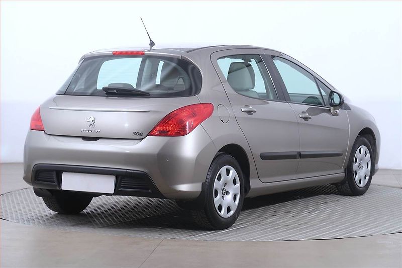 Peugeot 308 (2012) 1.6 VTi, Serv.kniha, po STK - fotka 5 z 17
