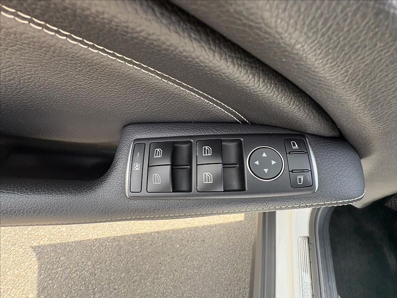 Mercedes-Benz GLA 1,6 180i 90kW AT,Led,Kůže,Navi - fotka 4 z 34