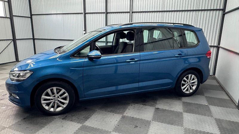 Volkswagen Touran (2016) 2.0TDI 110KW - fotka 24 z 25