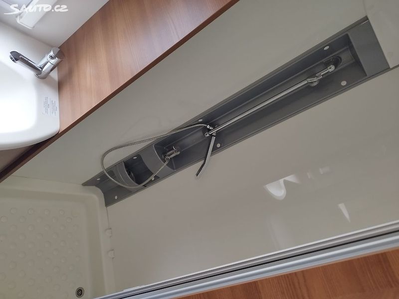 Dethleffs NOMAD KLIMA TOP STAV - fotka 23 z 25