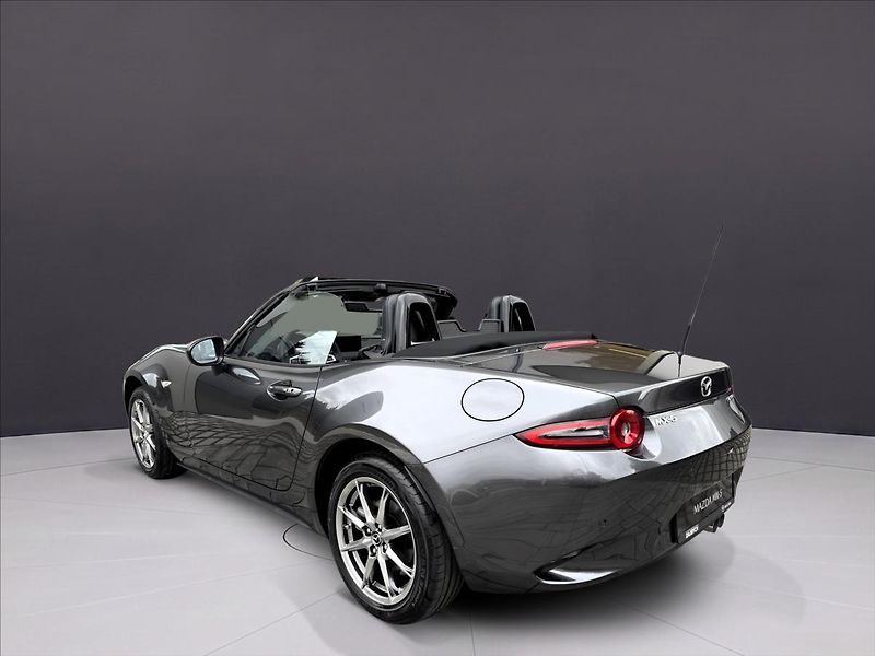 Mazda MX-5 (2025) 1,5 132ps 6MT RWD Exlusive-Lin - fotka 3 z 11