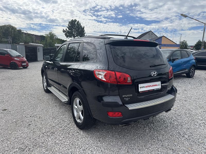 Hyundai Santa Fe (2006) 2.2CRDi,7SEDAČEK - fotka 7 z 39