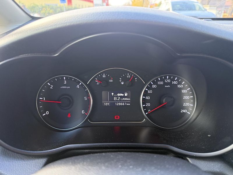 Kia Carens 1.7CRDi Exclusive - fotka 5 z 9