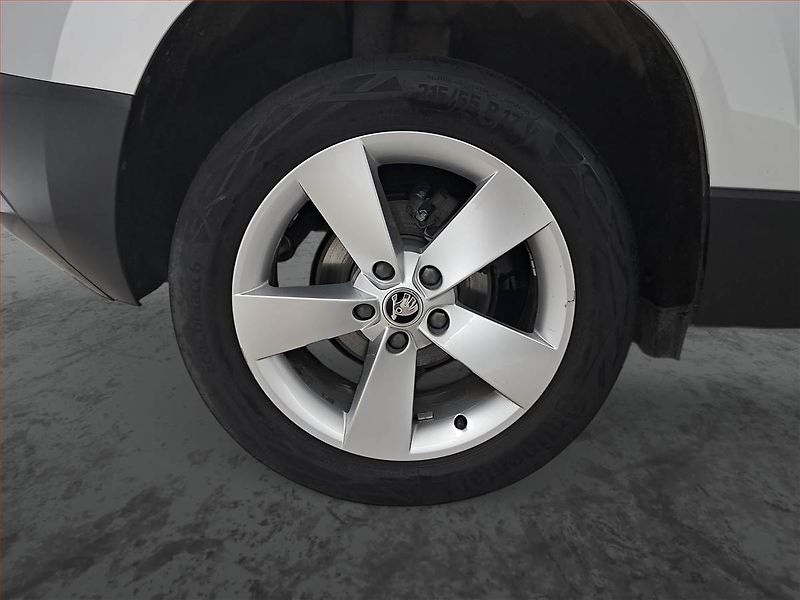 Škoda Karoq (2021) Style 1.5 TSI, Navi, Tempomat - fotka 15 z 18