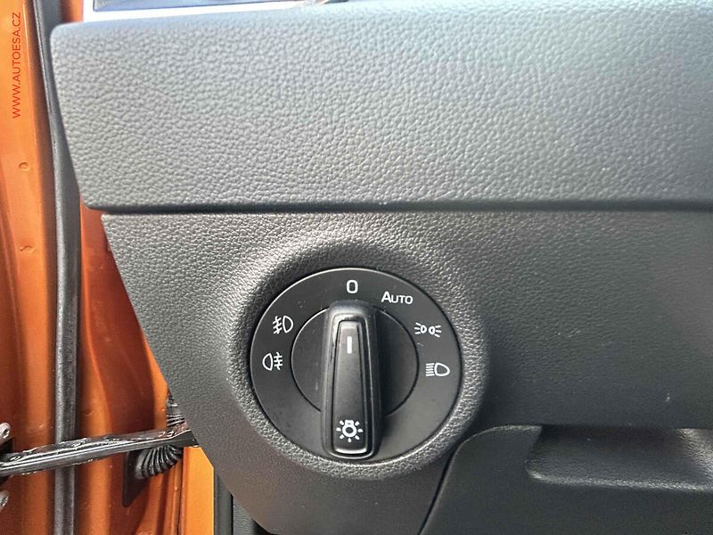 Škoda Karoq (2022) 1.0TSi, ČR, Ambition - fotka 13 z 18
