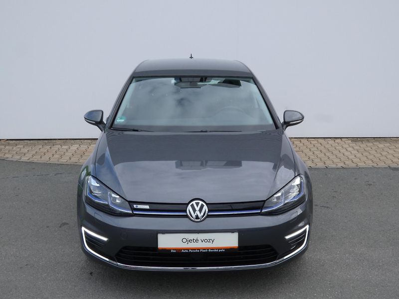 Volkswagen e-Golf (2020) Comfortline 100kW SoH 87% - fotka 12 z 30
