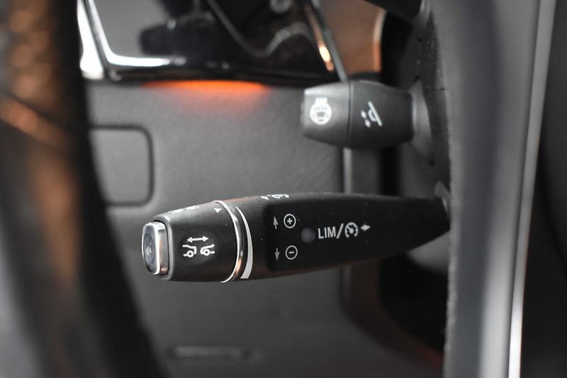 Mercedes-Benz GLS 500 4MATIC*AMG*AIR*TAŽNÉ*DPH* - fotka 22 z 65