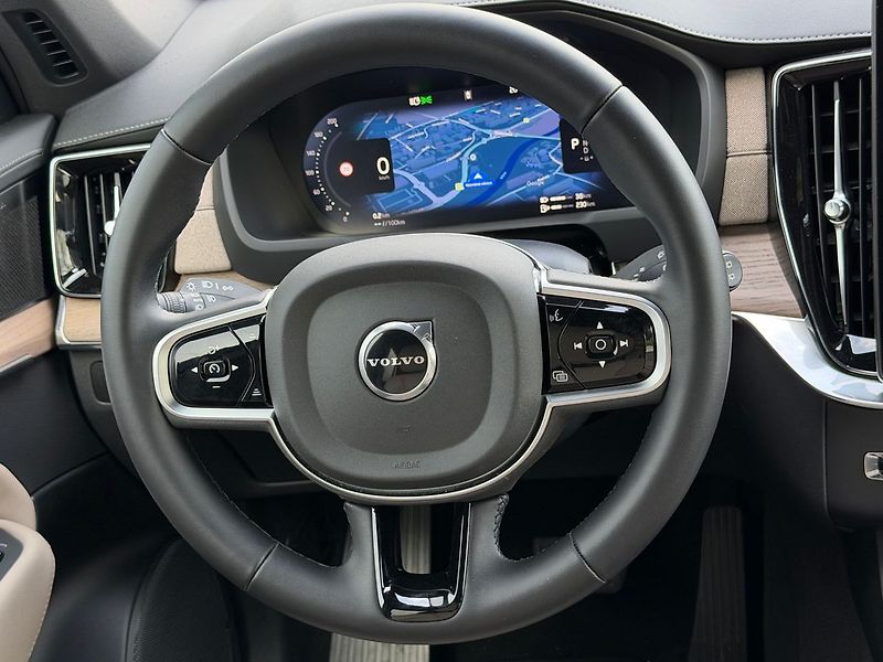 Volvo XC90 T8 PLUS, VZDUCH, 360°, 335kW - fotka 23 z 24