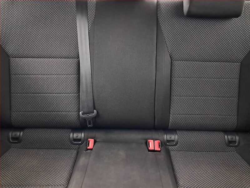 Škoda Octavia (2015) 1.4 TSI, Tempomat - fotka 10 z 13