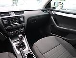 Škoda Octavia (2015) 1.6 TDI, Tempomat - náhled 8