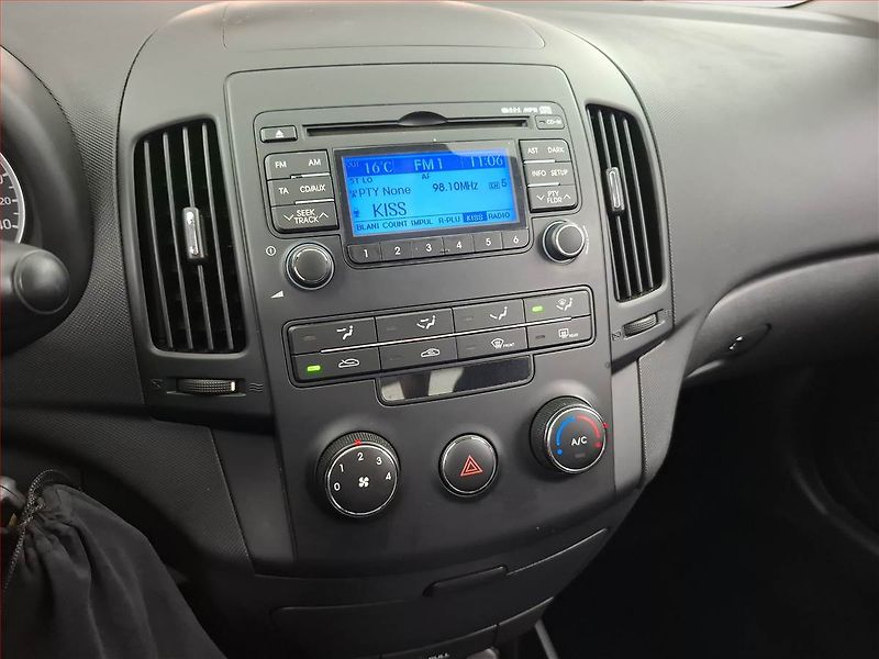 Hyundai i30 (2010) 1.4 CVVT, za skvělou cenu - fotka 12 z 14