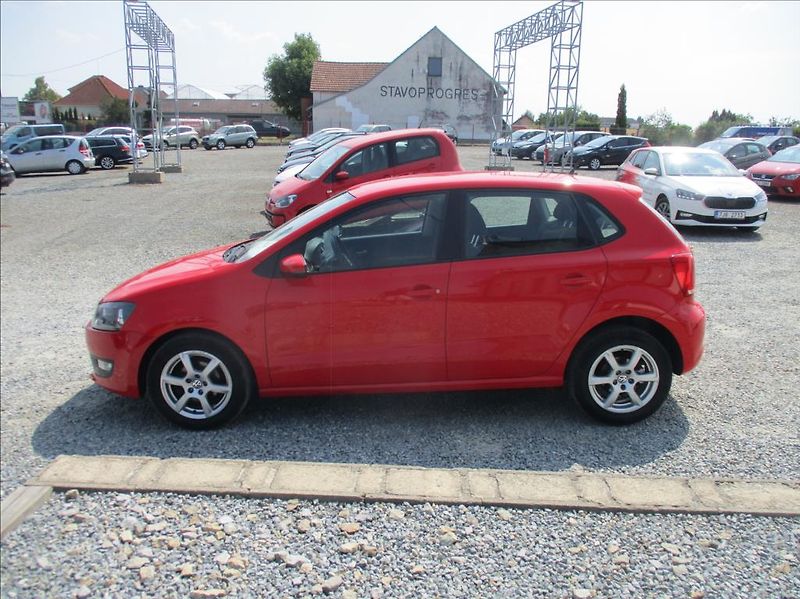 Volkswagen Polo 1,2 TSi, klima, serv. kniha, - fotka 4 z 25