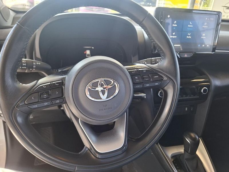 Toyota Yaris Cross 1.5HEV 68kW 2023 - fotka 9 z 11