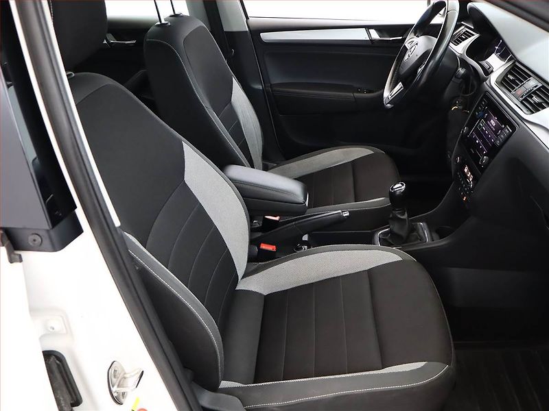 Škoda Rapid (2018) Spaceback 1.0 TSI, Serv.kniha - fotka 7 z 14