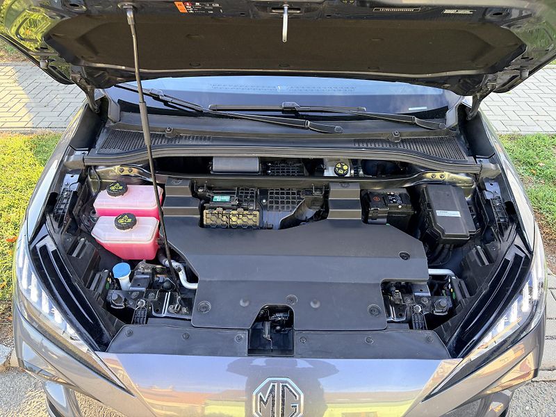 MG MG4 XPOWER 320kW 4x4 - fotka 41 z 41