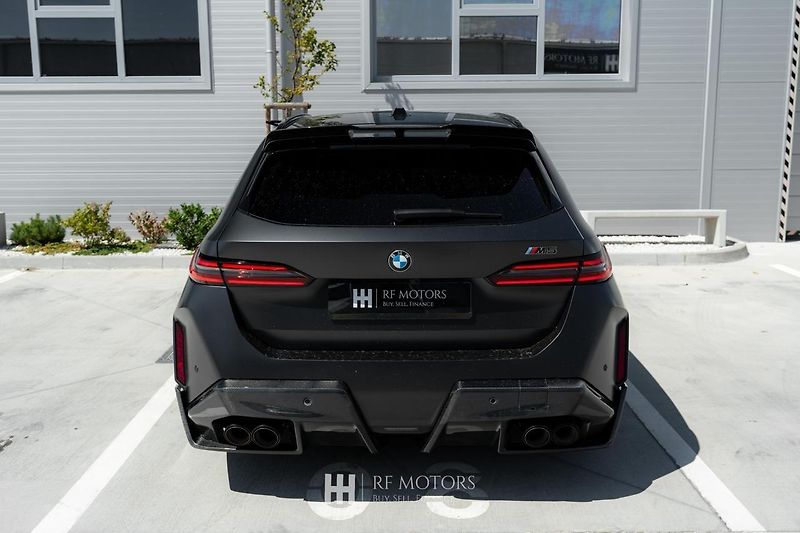 BMW M5 (2025) M5 Touring 727 PS - fotka 9 z 10