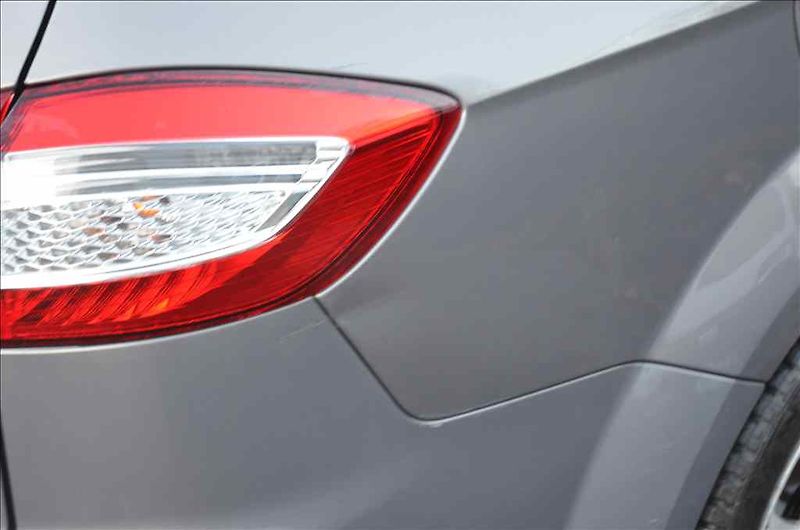 Ford Mondeo (2010) 2,0 TDCI - fotka 11 z 22
