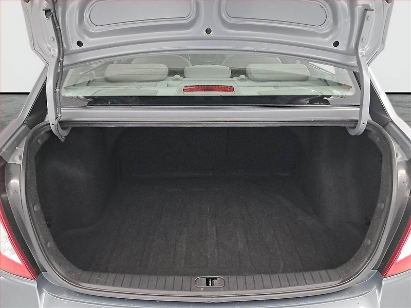 Hyundai Accent (2007) 1.4i, v dobrém stavu - fotka 13 z 15