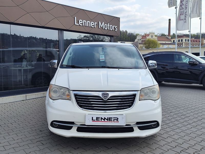 Lancia Voyager 2.8 CRD/120kW 7.Míst ČR - fotka 2 z 36
