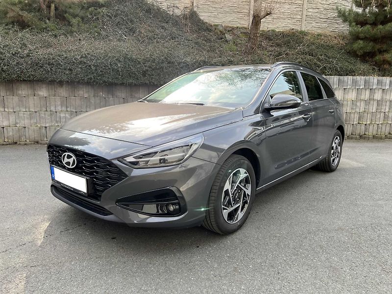 Hyundai i30 STYLE 1.5 DPI 71 kW DPH - fotka 2 z 20