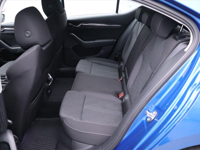 Škoda Octavia 2,0 TDI 110kW 1.Maj Style DPH - fotka 13 z 28
