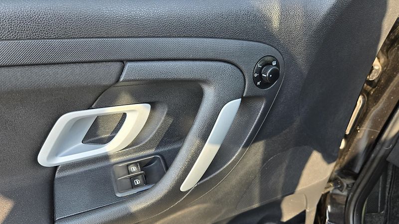 Škoda Fabia 1.4 16V AMBIENTE 1MAJITEL - fotka 26 z 36